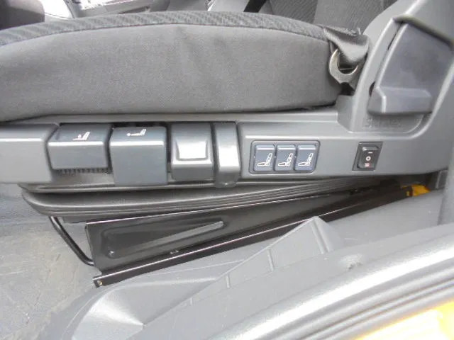 New Cab chassis truck Mercedes-Benz Atego 1518 NEW DEMO MET FABRIEKS GARANTIE: picture 13 New Cab chassis truck Mercedes-Benz Atego 1518 NEW DEMO MET FABRIEKS GARANTIE: picture 13