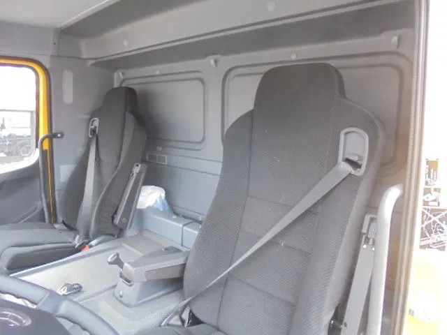 New Cab chassis truck Mercedes-Benz Atego 1518 NEW DEMO MET FABRIEKS GARANTIE: picture 14 New Cab chassis truck Mercedes-Benz Atego 1518 NEW DEMO MET FABRIEKS GARANTIE: picture 14