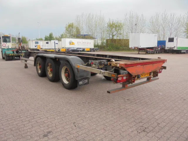 Pacton T3-007 40 45 FT - Container transporter/ Swap body semi-trailer: picture 4 Pacton T3-007 40 45 FT - Container transporter/ Swap body semi-trailer: picture 4