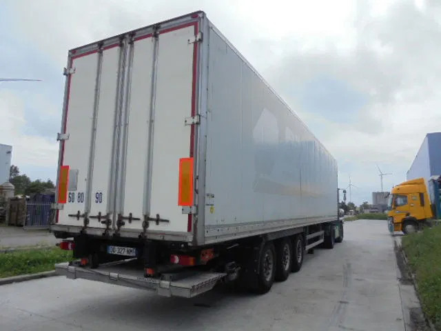 Samro VK132APF11S - Closed box semi-trailer: picture 4 Samro VK132APF11S - Closed box semi-trailer: picture 4