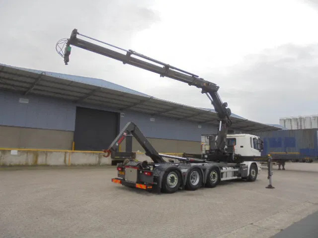 Scania P370 8X2 HAAK + KRAAN NL TRUCK LOW KM - Hook lift truck, Crane truck: picture 5 Scania P370 8X2 HAAK + KRAAN NL TRUCK LOW KM - Hook lift truck, Crane truck: picture 5