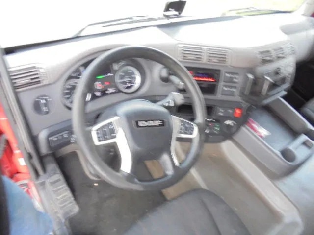 DAF CF 410 52 UNITS IN STOCK - Tractor unit: picture 5 DAF CF 410 52 UNITS IN STOCK - Tractor unit: picture 5