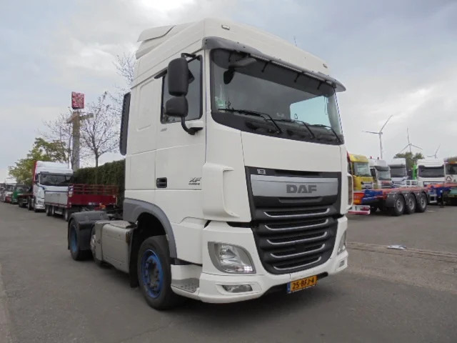 DAF XF 410 6X2 - Tractor unit: picture 3 DAF XF 410 6X2 - Tractor unit: picture 3