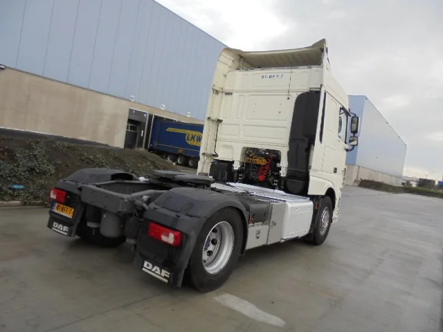 DAF XF 440 - Tractor unit: picture 5 DAF XF 440 - Tractor unit: picture 5