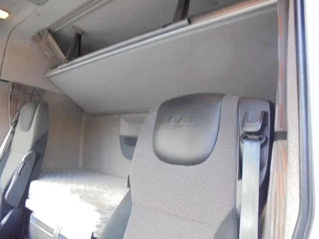 Tractor unit DAF XF 440: picture 9