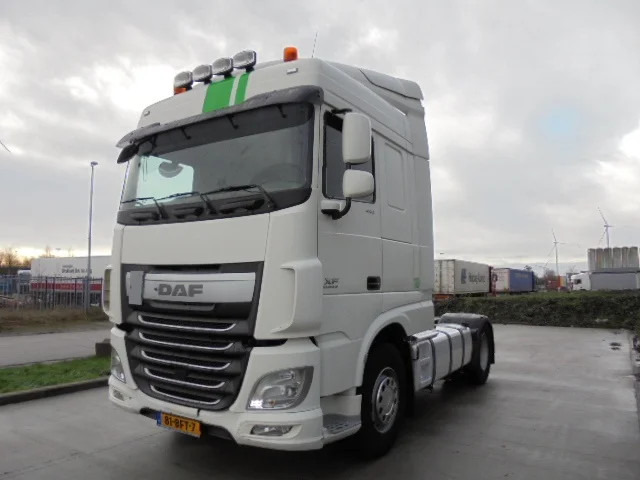 DAF XF 440 - Tractor unit: picture 1 DAF XF 440 - Tractor unit: picture 1