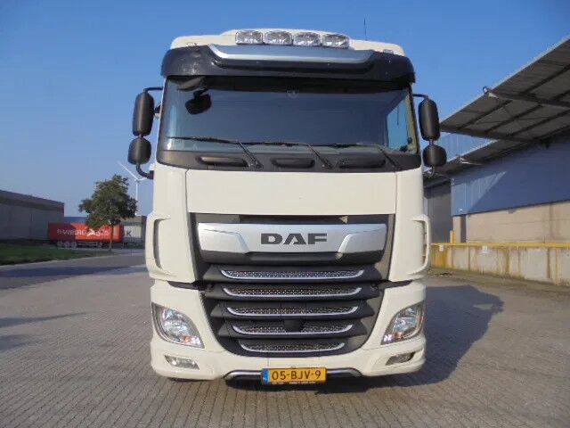 DAF XF 450 NL TRUCK - Tractor unit: picture 2 DAF XF 450 NL TRUCK - Tractor unit: picture 2