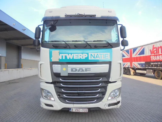 DAF XF 460 - Tractor unit: picture 2 DAF XF 460 - Tractor unit: picture 2