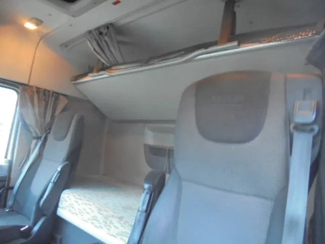 Tractor unit DAF XF 460 SPACECAB: picture 13 Tractor unit DAF XF 460 SPACECAB: picture 13