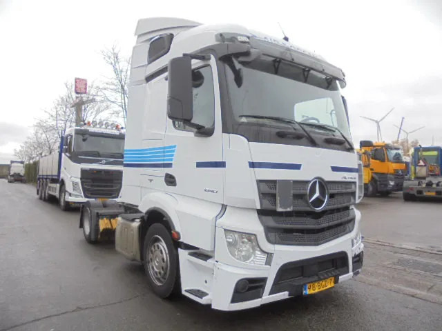 Mercedes-Benz Actros 1840 LS NL TRUCK - Tractor unit: picture 3 Mercedes-Benz Actros 1840 LS NL TRUCK - Tractor unit: picture 3