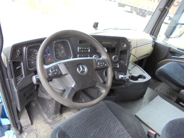 Tractor unit Mercedes-Benz Actros 1842 LS: picture 11