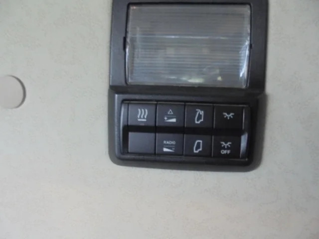 Tractor unit Mercedes-Benz Actros 1842 LS EUR6: picture 16