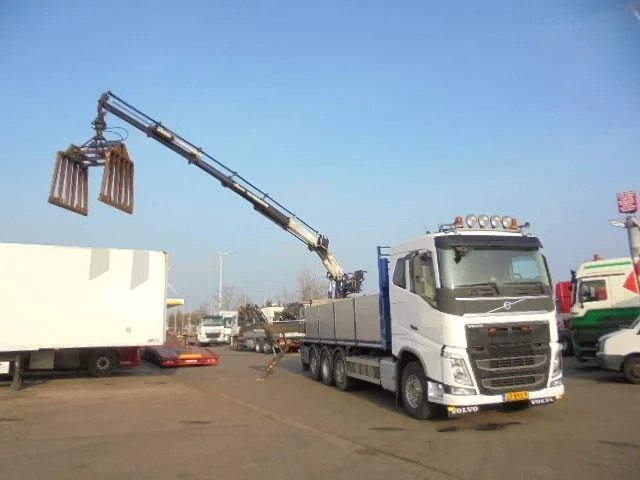 Volvo FH FH 460 8X2 - Dropside/ Flatbed truck, Crane truck: picture 3 Volvo FH FH 460 8X2 - Dropside/ Flatbed truck, Crane truck: picture 3