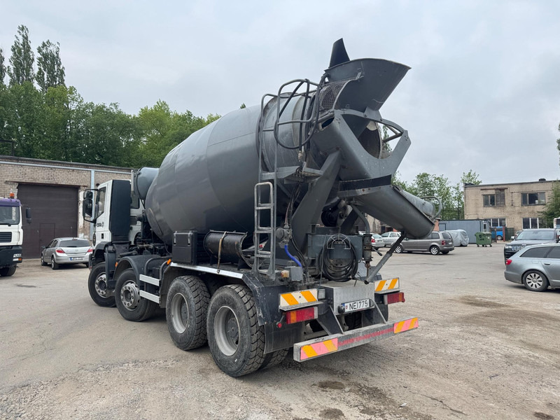Iveco Eurotraker 340E35, cursor 8 - Concrete mixer truck: picture 4 Iveco Eurotraker 340E35, cursor 8 - Concrete mixer truck: picture 4
