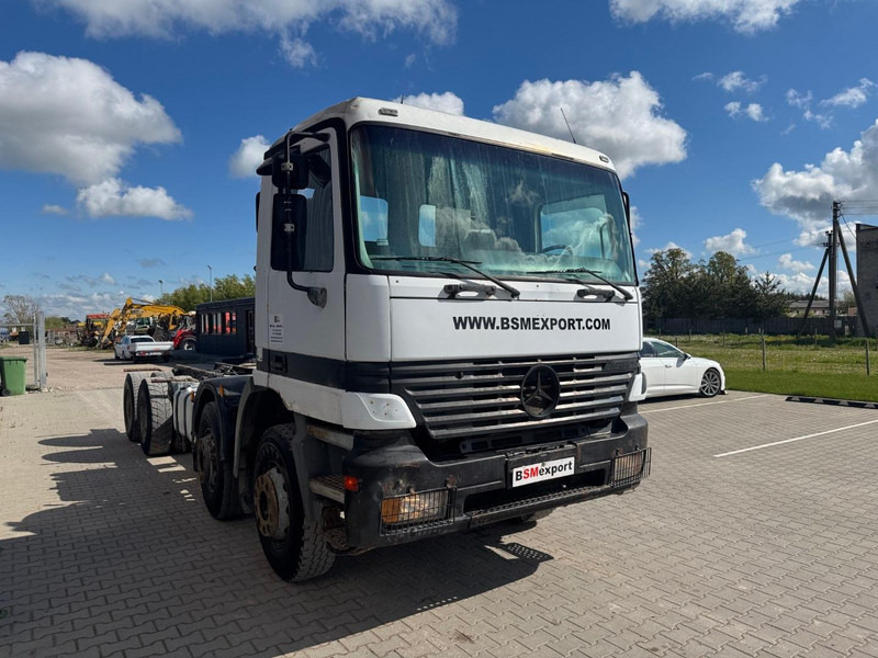 Mercedes-Benz Actros 3235 - Cab chassis truck: picture 3 Mercedes-Benz Actros 3235 - Cab chassis truck: picture 3