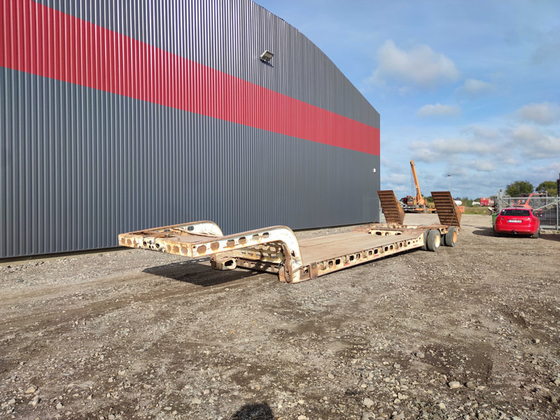 Murray 16 tyre heavy duty low loader - Low loader semi-trailer: picture 1 Murray 16 tyre heavy duty low loader - Low loader semi-trailer: picture 1