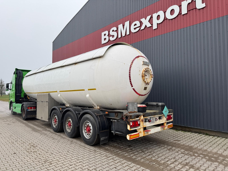 ROBINE BARNEUD, 47781 liter + meter + pump - Semi-trailer: picture 4 ROBINE BARNEUD, 47781 liter + meter + pump - Semi-trailer: picture 4