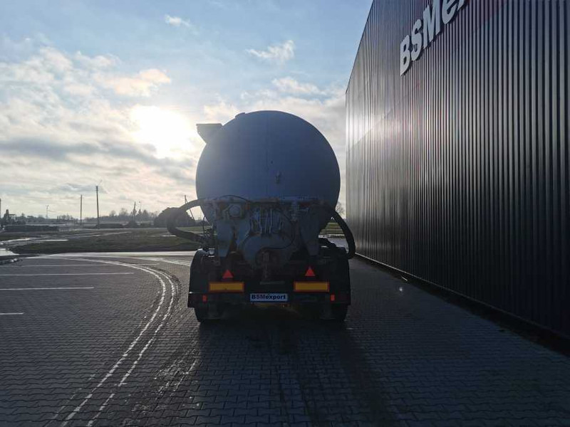 THOMPSON CARMICHAEL TT3521 cement tank trailer - Tank semi-trailer: picture 4 THOMPSON CARMICHAEL TT3521 cement tank trailer - Tank semi-trailer: picture 4