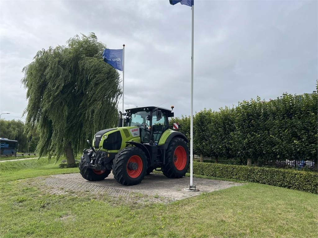 Claas Axion 830 - Farm tractor: picture 1 Claas Axion 830 - Farm tractor: picture 1