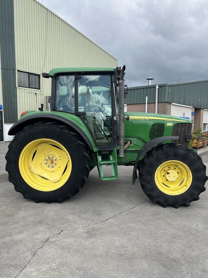 John Deere 6320 - Farm tractor: picture 5 John Deere 6320 - Farm tractor: picture 5