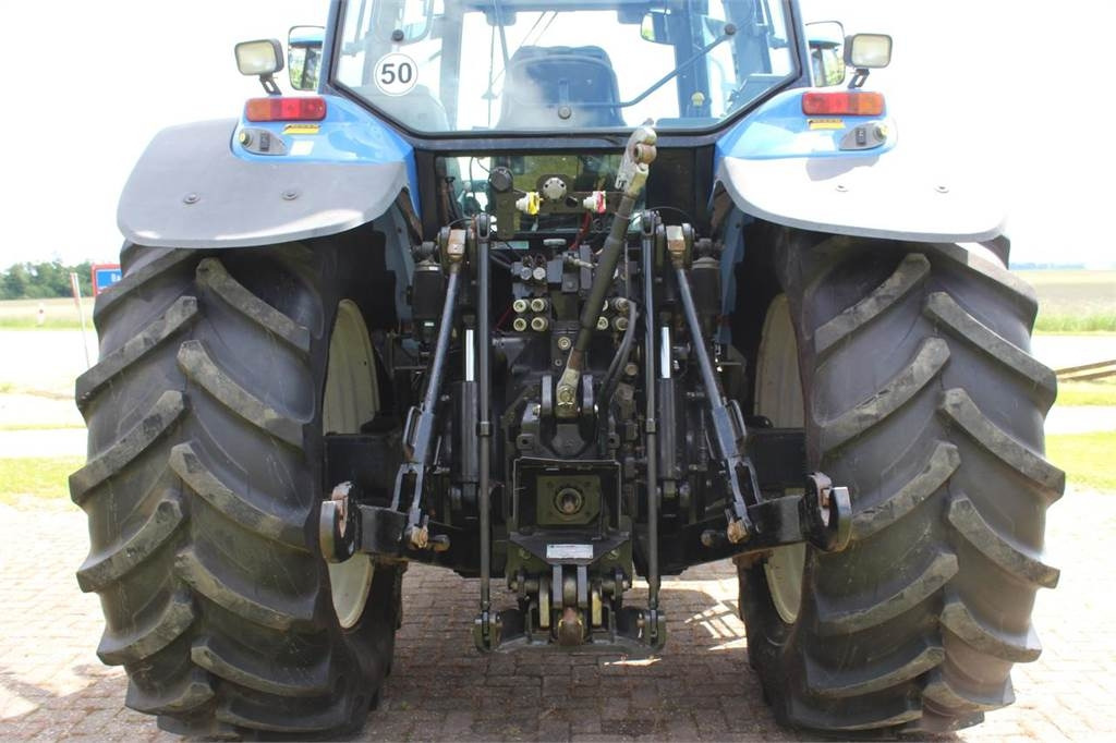 New Holland TM175 - Farm tractor: picture 5 New Holland TM175 - Farm tractor: picture 5