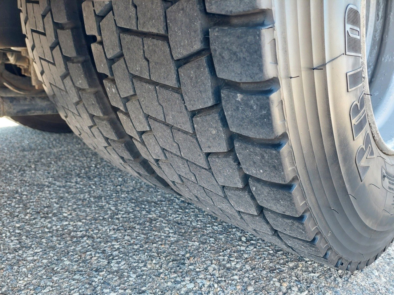 Dropside/ Flatbed truck MAN TGA 26.430 LL 6x2-2: picture 13 Dropside/ Flatbed truck MAN TGA 26.430 LL 6x2-2: picture 13