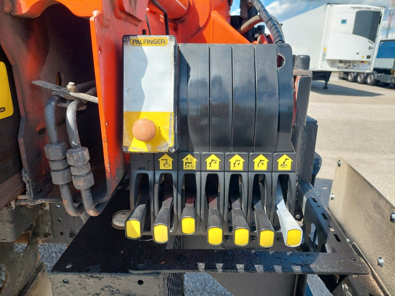 Leasing of Renault Premium DXI R450.26 HR Palfinger PK 15.500 Renault Premium DXI R450.26 HR Palfinger PK 15.500: picture 11 Leasing of Renault Premium DXI R450.26 HR Palfinger PK 15.500 Renault Premium DXI R450.26 HR Palfinger PK 15.500: picture 11