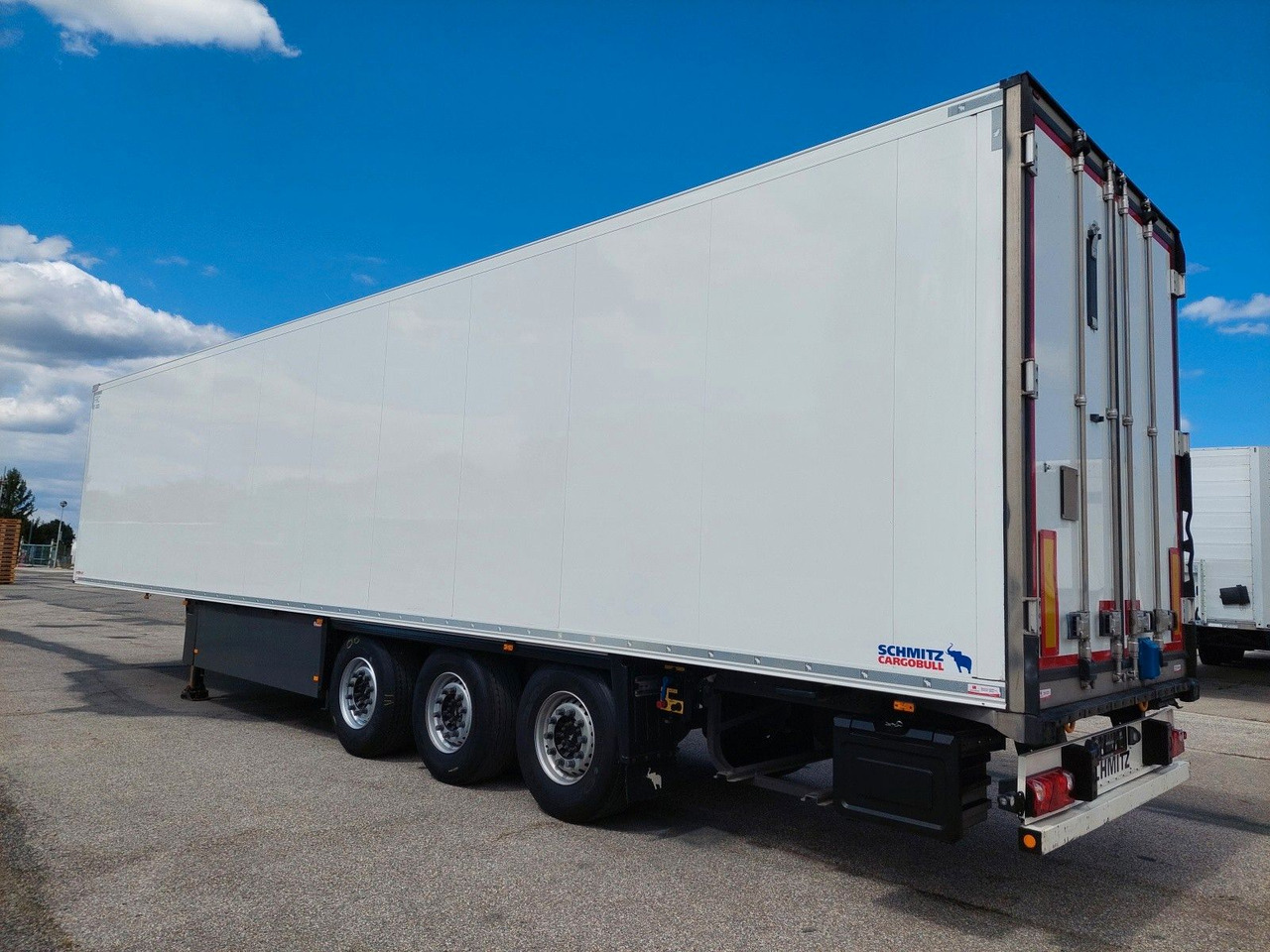 Schmitz Cargobull SKO24 ThermoKing SLXi 300 - Refrigerator semi-trailer: picture 3 Schmitz Cargobull SKO24 ThermoKing SLXi 300 - Refrigerator semi-trailer: picture 3