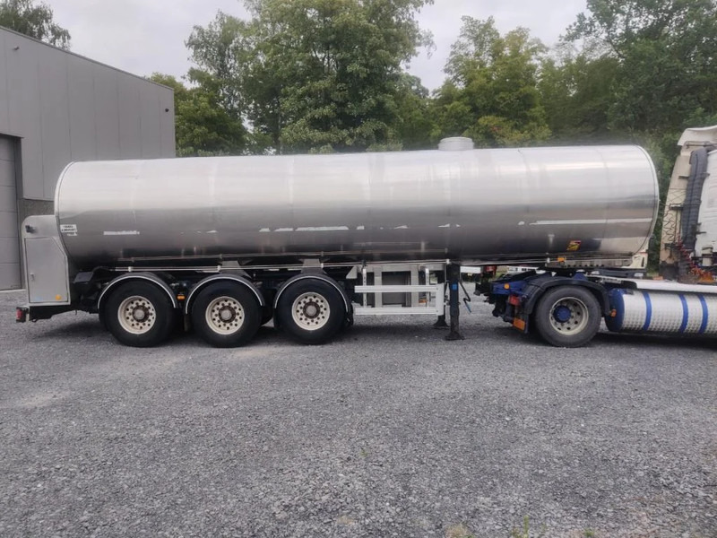 ETA TANK FOR MILK / WATER - 29000 L - STAINLESS STEEL/INOX - Tank semi-trailer: picture 4 ETA TANK FOR MILK / WATER - 29000 L - STAINLESS STEEL/INOX - Tank semi-trailer: picture 4