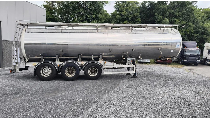 Magyar INSULATED INOX TANK 30500L - 4 COMPARTIMENTS - Tank semi-trailer: picture 4 Magyar INSULATED INOX TANK 30500L - 4 COMPARTIMENTS - Tank semi-trailer: picture 4