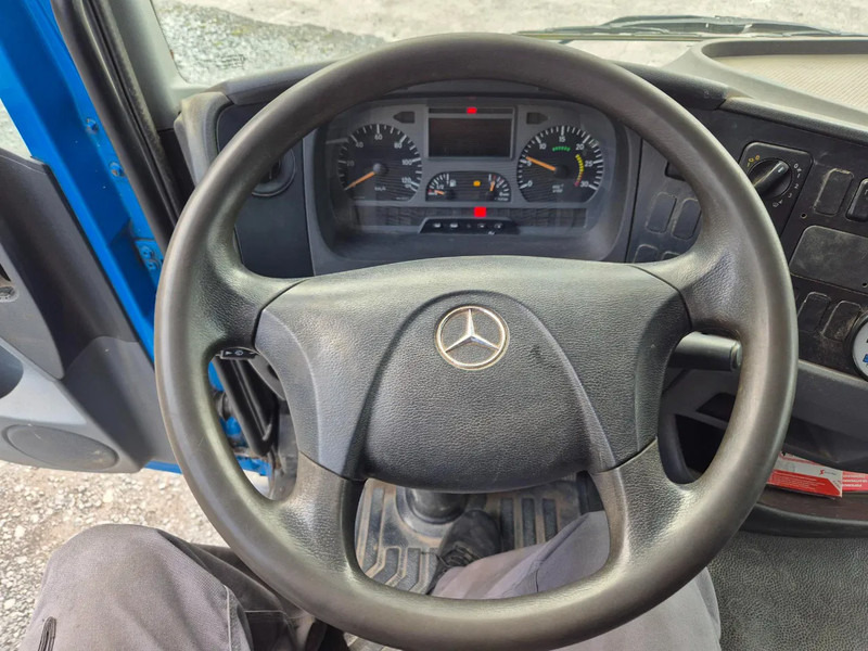Hook lift truck Mercedes-Benz Atego 1218 HOOK SYSTEM + CONTAINER INCLUDED (!): picture 10