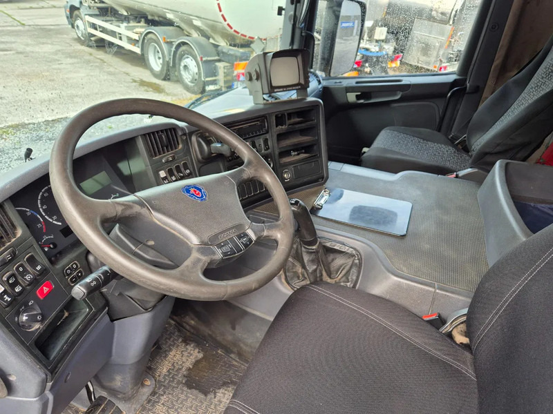 Tank truck for transportation of fuel Scania P270 FUEL / CARBURANT 14000L - 4 COMP: picture 9 Tank truck for transportation of fuel Scania P270 FUEL / CARBURANT 14000L - 4 COMP: picture 9