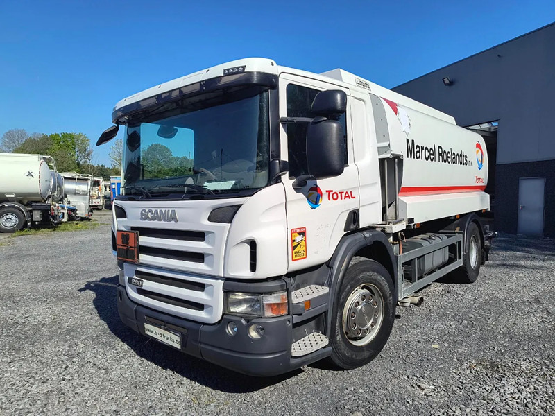 Scania P280 13000L FUEL/CARBURANT TANK - 4 COMP - Tank truck: picture 1 Scania P280 13000L FUEL/CARBURANT TANK - 4 COMP - Tank truck: picture 1