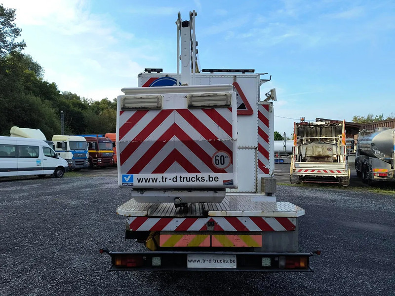 Iveco EuroCargo 120 E18 + COMET 151TAL (15 m) - Truck: picture 5 Iveco EuroCargo 120 E18 + COMET 151TAL (15 m) - Truck: picture 5