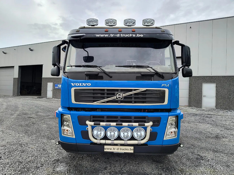 Volvo FM 420 17000L INSULATED INOX TANK - 2 COMPARTMENTS - Tank truck: picture 2 Volvo FM 420 17000L INSULATED INOX TANK - 2 COMPARTMENTS - Tank truck: picture 2