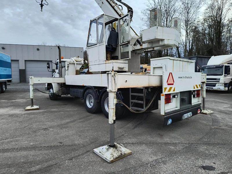 Crane truck Volvo NL12 420 6x4 CRANE 60T/M - VIDEOS AVAILABLE: picture 7
