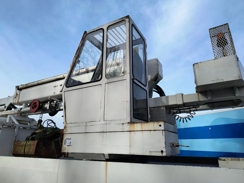Crane truck Volvo NL12 420 6x4 CRANE 60T/M - VIDEOS AVAILABLE: picture 16