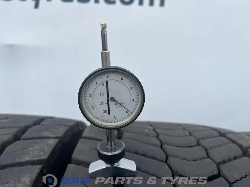 Continental Continental 315/70R22.5 Hybrid HD5 154/150 M+S 3PMSF gebruikte set - Tire for Truck: picture 3 Continental Continental 315/70R22.5 Hybrid HD5 154/150 M+S 3PMSF gebruikte set - Tire for Truck: picture 3