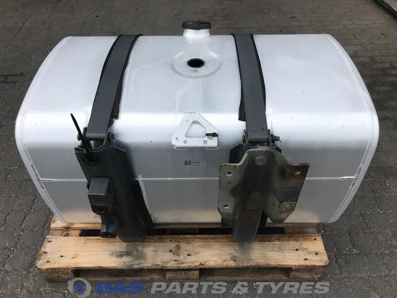 DAF Brandstoftank DAF 430 Liter 1681824 - Fuel tank for Truck: picture 3 DAF Brandstoftank DAF 430 Liter 1681824 - Fuel tank for Truck: picture 3