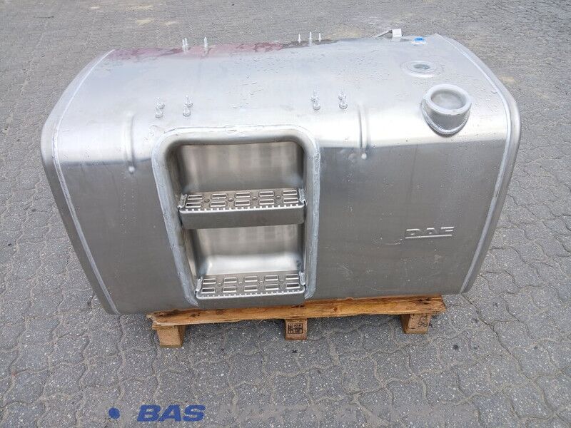 DAF Brandstoftank DAF 490 Liter 2250677 - Fuel tank for Truck: picture 1 DAF Brandstoftank DAF 490 Liter 2250677 - Fuel tank for Truck: picture 1
