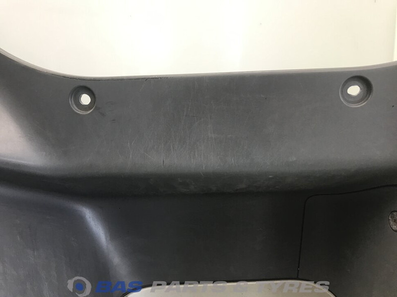DAF CF Euro 6 Opstap Rechts DAF 1835113 - Body and exterior for Truck: picture 4 DAF CF Euro 6 Opstap Rechts DAF 1835113 - Body and exterior for Truck: picture 4