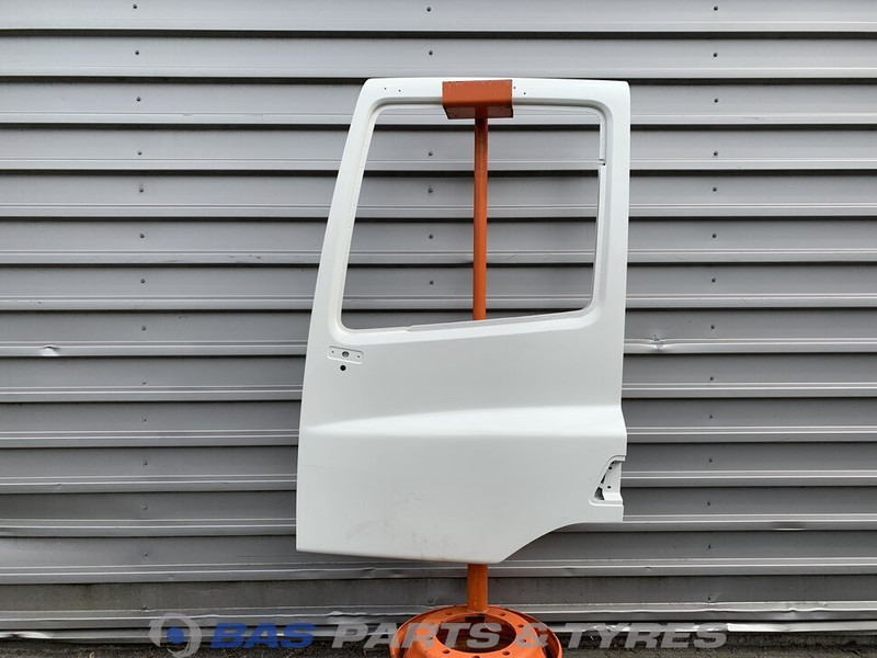 DAF CF (Meerdere types) Portier Links DAF 1836599 - Door and parts for Truck: picture 1 DAF CF (Meerdere types) Portier Links DAF 1836599 - Door and parts for Truck: picture 1