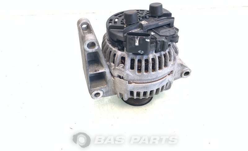 DAF Dynamo DAF 2022545 - Alternator for Truck: picture 1 DAF Dynamo DAF 2022545 - Alternator for Truck: picture 1