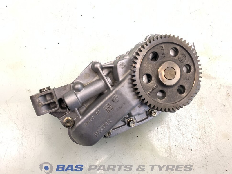 DAF  - Oil pump for Truck: picture 1 DAF  - Oil pump for Truck: picture 1