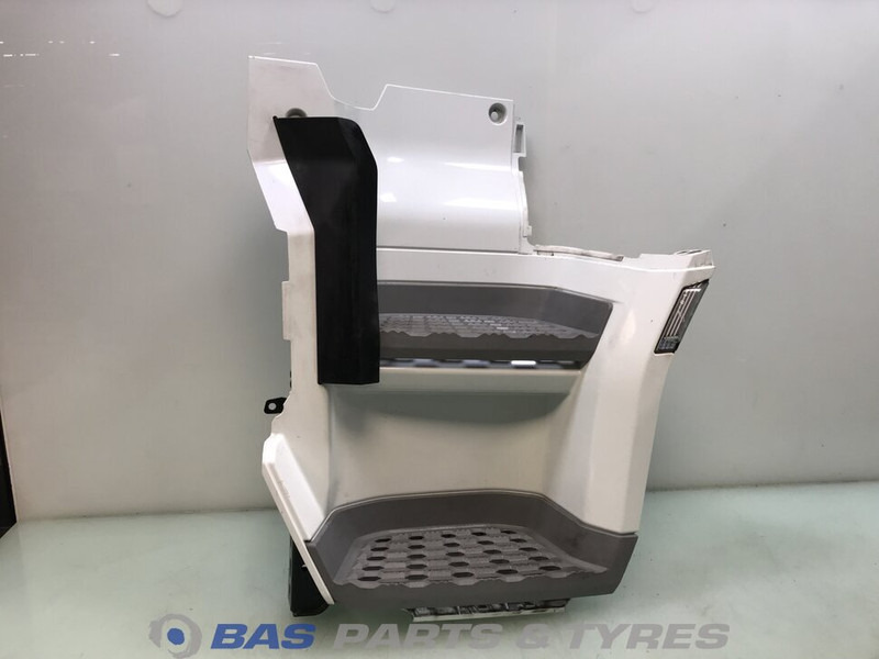 DAF XF G2 Opstap Links DAF 2237310 - Body and exterior for Truck: picture 1 DAF XF G2 Opstap Links DAF 2237310 - Body and exterior for Truck: picture 1