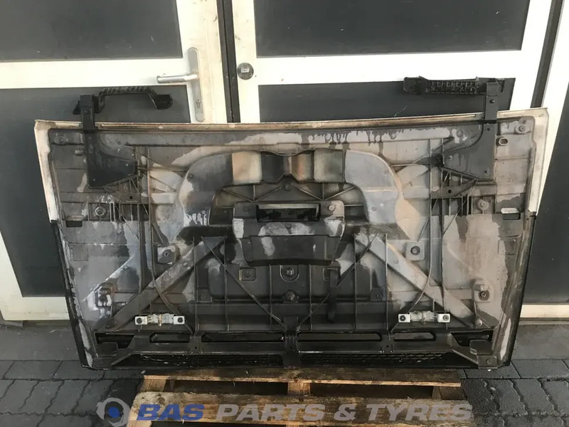 DAF XF106 Grille DAF 1892076 - Grill for Truck: picture 2 DAF XF106 Grille DAF 1892076 - Grill for Truck: picture 2