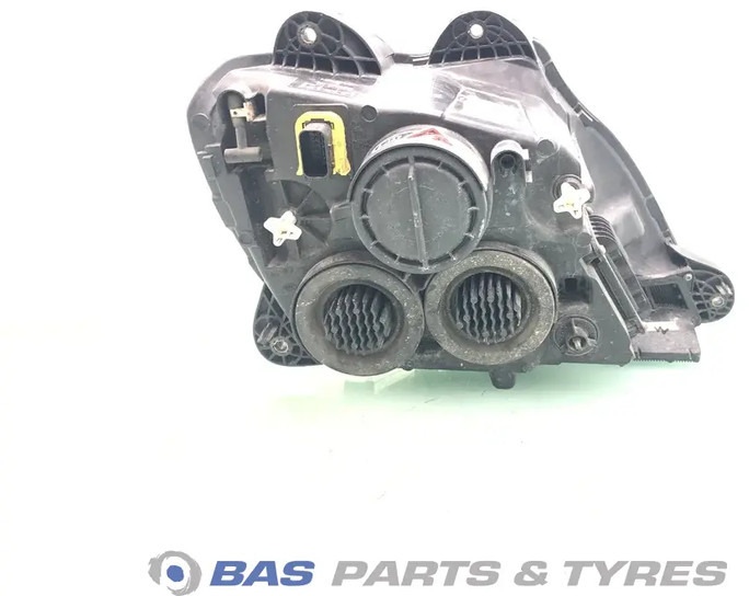 DAF XF106 - Headlight for Truck: picture 3 DAF XF106 - Headlight for Truck: picture 3