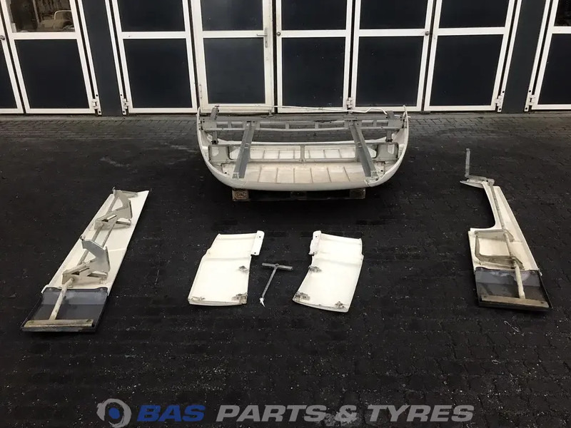 DAF XF106 Spoilerset DAF Space Cab L2H2 1896197 - Aerodynamics/ Spoiler for Truck: picture 4 DAF XF106 Spoilerset DAF Space Cab L2H2 1896197 - Aerodynamics/ Spoiler for Truck: picture 4