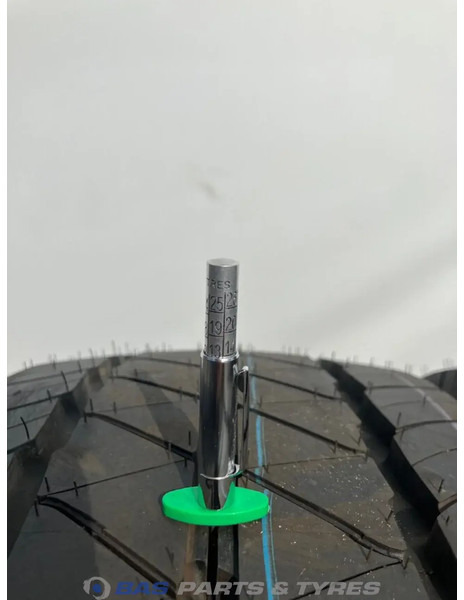 Goodyear - Tire for Truck: picture 3 Goodyear - Tire for Truck: picture 3