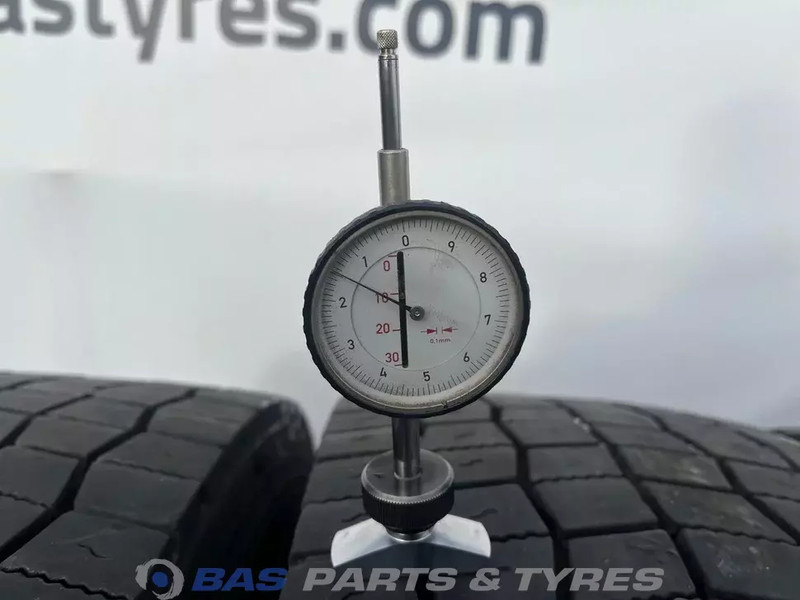 Hankook Hankook 295/80R22.5 DH31 gebruikte set - Tire for Truck: picture 3 Hankook Hankook 295/80R22.5 DH31 gebruikte set - Tire for Truck: picture 3